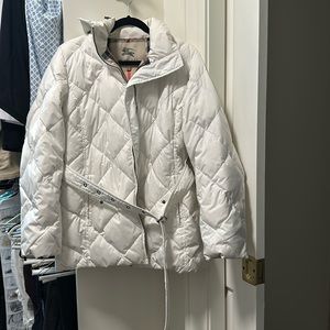 Burberry puffer coat